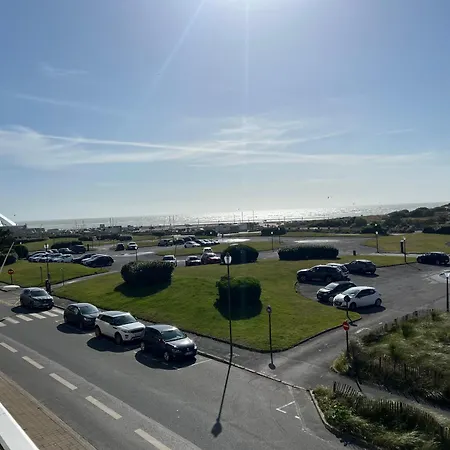 Le Grand Large Front De Apartman