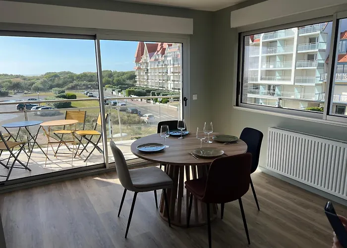 Le Grand Large Front De *